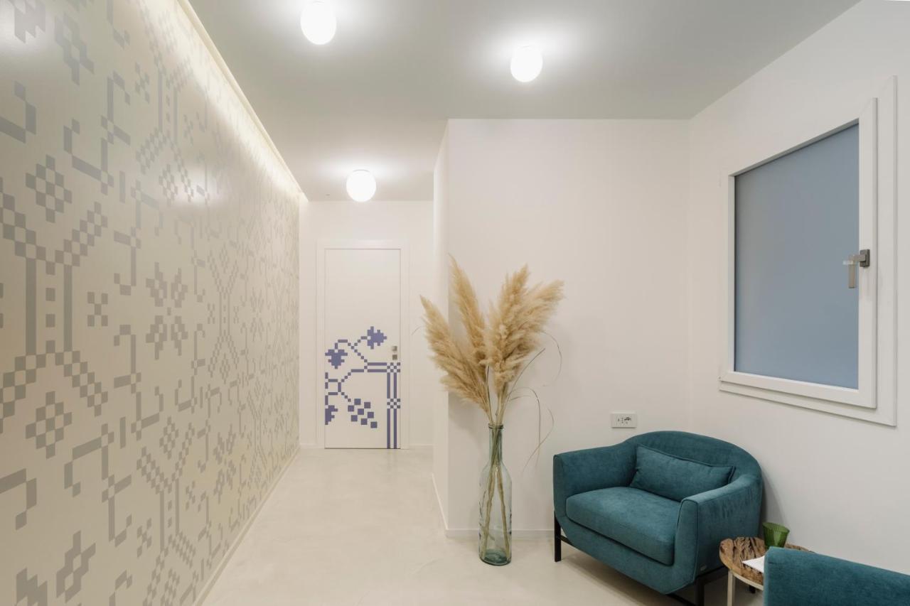 Temporas Design Rooms Cagliari Exteriör bild